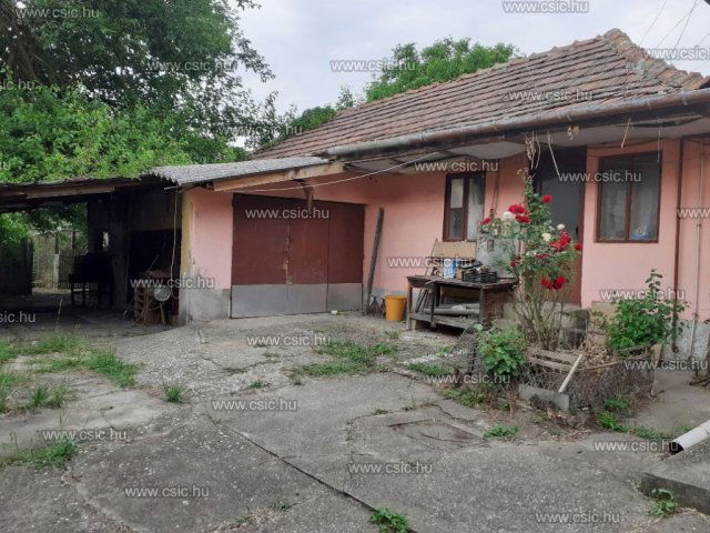 Eladó családi ház, Budapesten, XVII. kerületben 65 M Ft