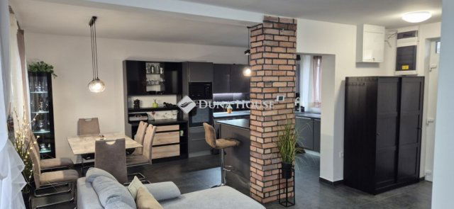 Eladó sorház, Budapesten, III. kerületben 180 M Ft, 4 szobás