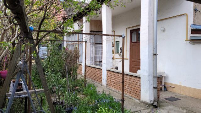Eladó családi ház, Budapesten, XV. kerületben 99 M Ft, 4 szobás