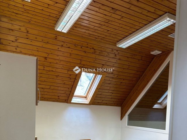 Eladó üzlethelyiség, Kerepesen 150 M Ft / költözzbe.hu