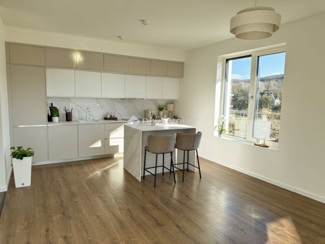 Eladó téglalakás, Budapesten, XI. kerületben 156.9 M Ft