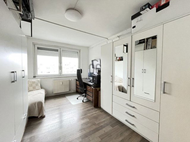 Eladó panellakás, Budapesten, III. kerületben 82 M Ft, 3 szobás