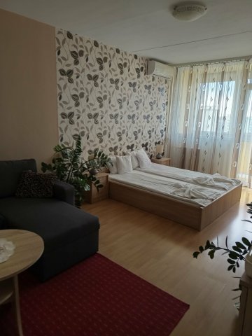 Eladó panellakás, Pécsett 46.6 M Ft, 2 szobás