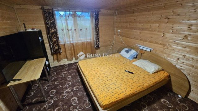 Eladó családi ház, Előszálláson 25 M Ft, 2 szobás