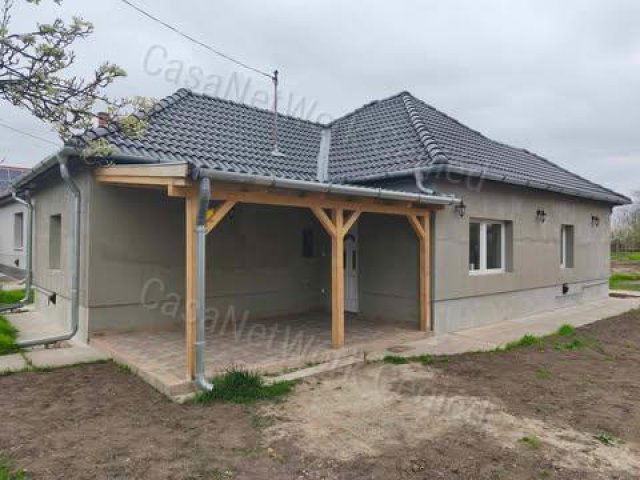 Eladó családi ház, Tápiószelén 33.9 M Ft, 3 szobás