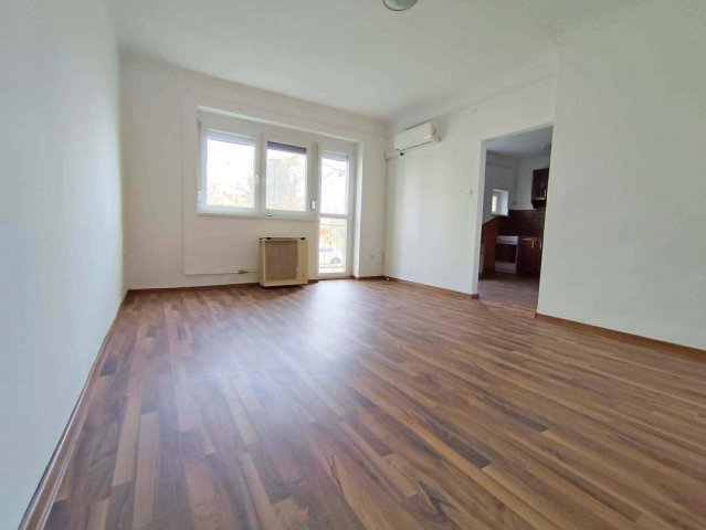 Eladó téglalakás, Miskolcon 24.5 M Ft, 1 szobás