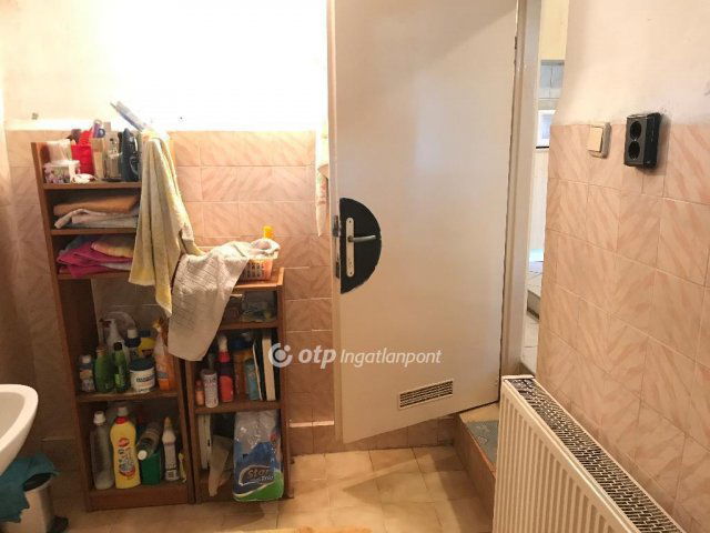 Eladó családi ház, Tárnokon 74.9 M Ft, 3 szobás