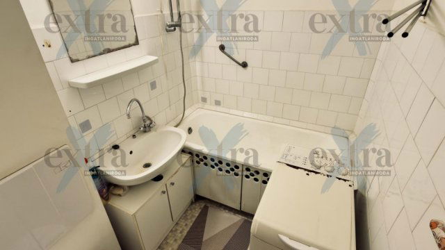 Eladó panellakás, Szegeden 43.9 M Ft, 2 szobás