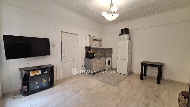 Eladó téglalakás, Budapesten, VIII. kerületben 54 M Ft