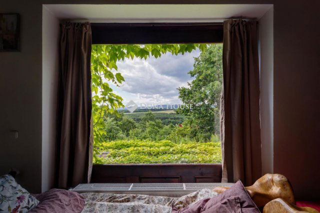 Eladó családi ház, Harsányban 399 M Ft, 7 szobás