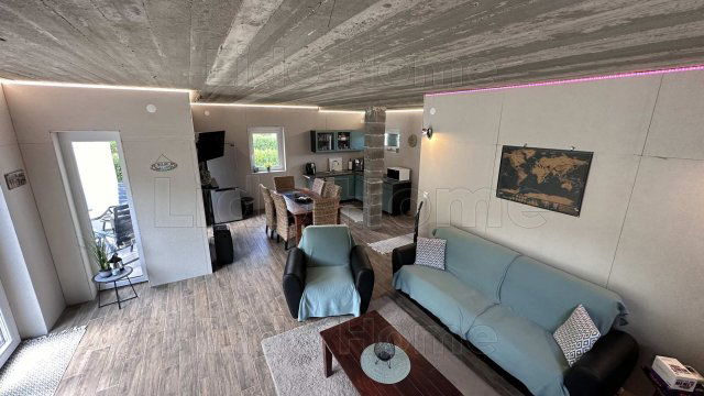 Eladó családi ház, Balatonkeresztúron 86 M Ft, 14+3 szobás