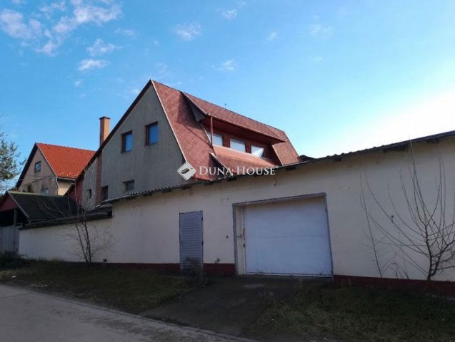 Eladó családi ház, Gödön 169 M Ft, 5 szobás