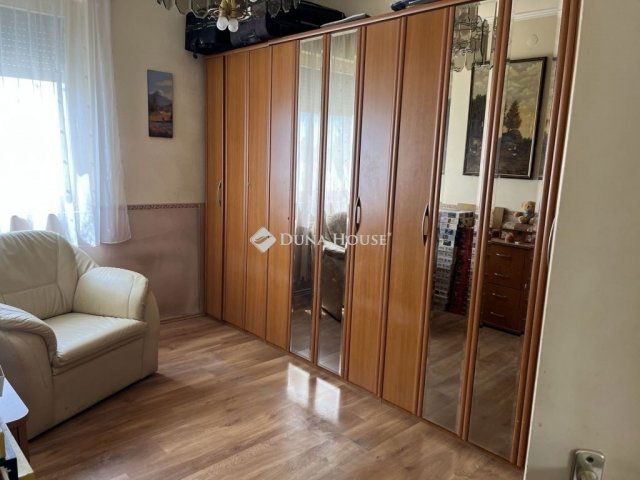 Eladó ikerház, Szentendrén 149 M Ft, 5 szobás