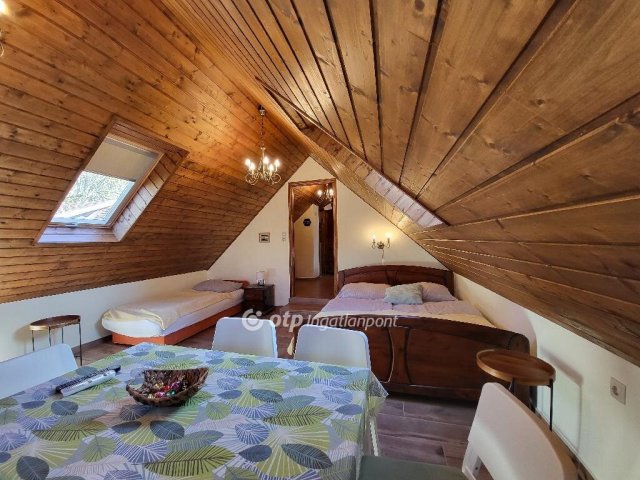 Eladó ikerház, Zamárdiban 217 M Ft, 7+1 szobás