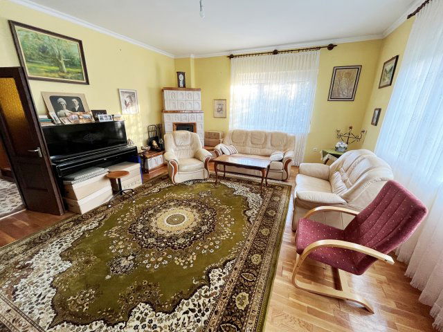 Eladó családi ház, Sárváron 110 M Ft, 4+1 szobás