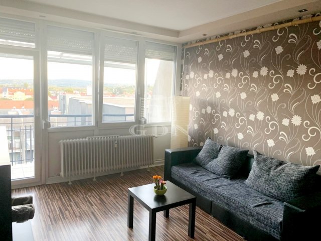 Eladó téglalakás, Zalaegerszegen 42.5 M Ft, 2 szobás
