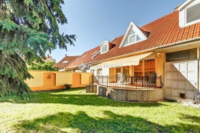 Eladó családi ház, Kecskeméten 110 M Ft, 5 szobás