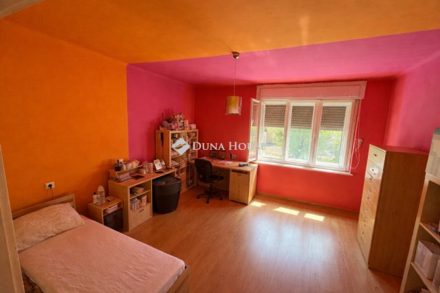 Eladó családi ház, Pilisen 42.5 M Ft, 2 szobás