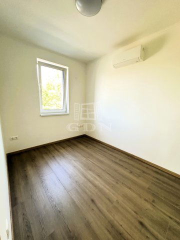 Eladó téglalakás, Kaposváron 58.882 M Ft, 3 szobás