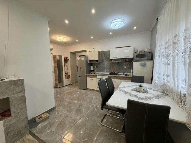 Eladó családi ház, Szegeden 73 M Ft, 2 szobás