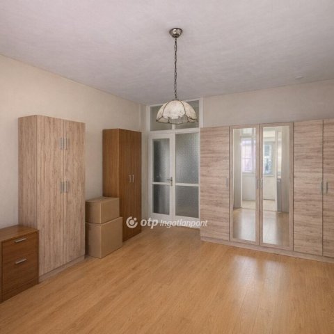 Eladó téglalakás, Budapesten, X. kerületben 99.9 M Ft