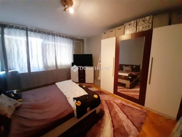 Eladó családi ház, Gödöllőn 280 M Ft, 7 szobás