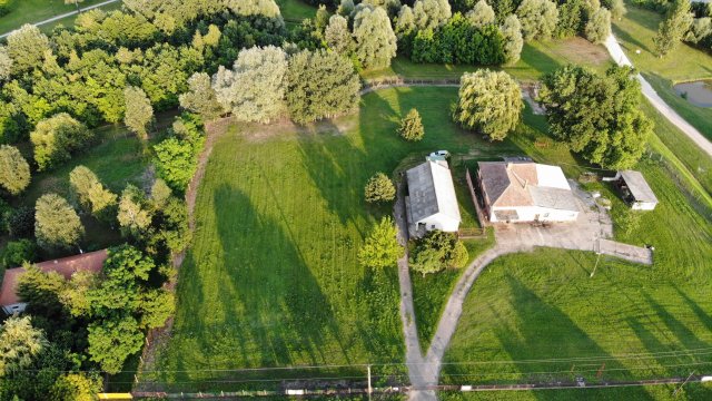 Eladó telek, Tiszakécskén, Fő úton 130 M Ft