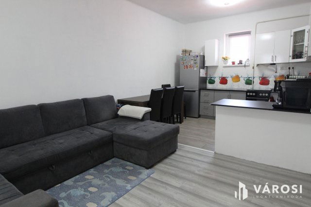 Eladó családi ház, Hódmezővásárhelyen 69.9 M Ft, 4 szobás