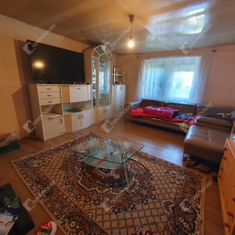 Eladó családi ház, Bánokszentgyörgyön 5.9 M Ft, 2 szobás
