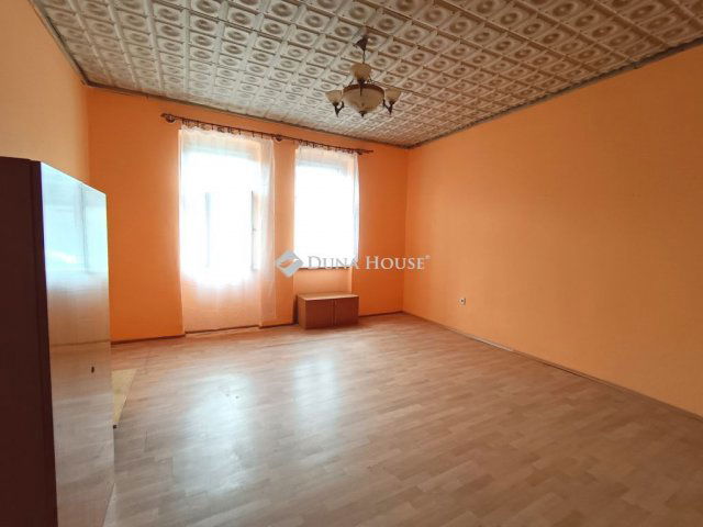Eladó családi ház, Kemenespálfán 8.9 M Ft, 2 szobás