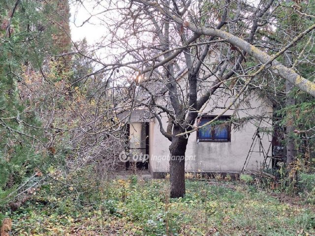 Eladó telek, Balatonakarattyán 27 M Ft / költözzbe.hu