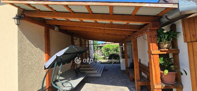 Eladó családi ház, Debrecenben 79 M Ft, 2 szobás