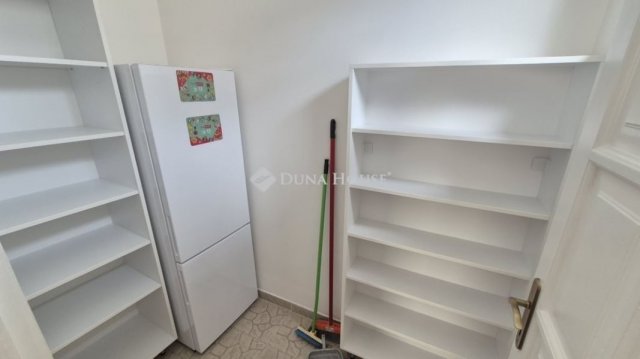 Kiadó téglalakás, albérlet, Kecskeméten 280 E Ft / hó