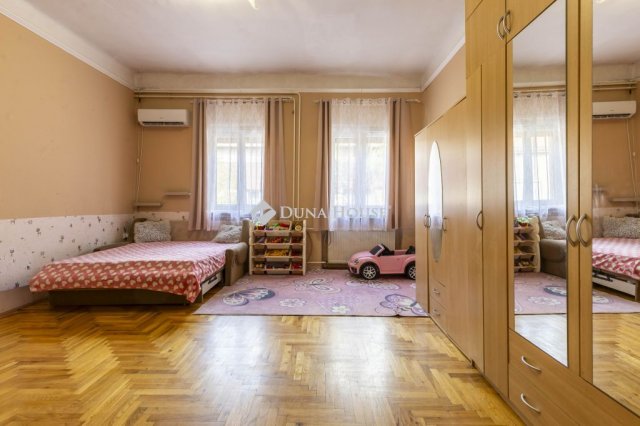 Eladó téglalakás, Budapesten, XX. kerületben 54.9 M Ft, 3 szobás