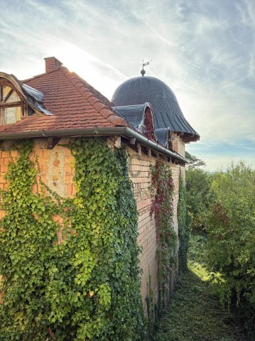 Eladó családi ház, Keszthelyen 85 M Ft, 7 szobás
