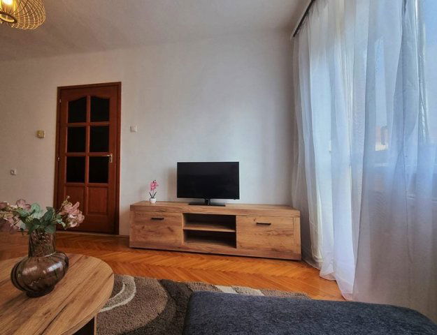 Kiadó téglalakás, albérlet, Pécsett, Légszeszgyár utcában