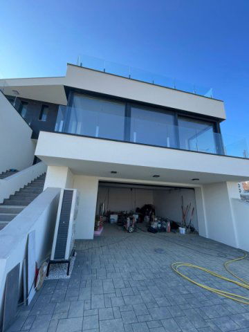 Eladó ikerház, Budapesten, III. kerületben 299 M Ft, 4 szobás