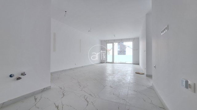 Eladó téglalakás, Szegeden 75 M Ft, 2 szobás