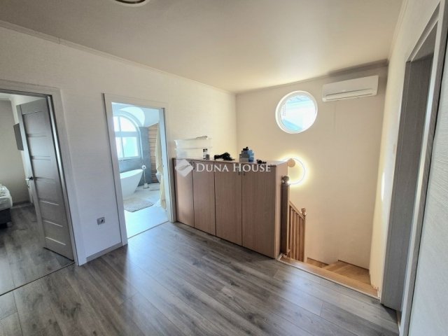 Eladó sorház, Debrecenben 199 M Ft, 4 szobás