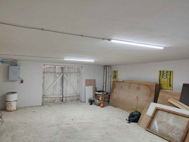 Eladó ipari ingatlan, Komlón 45 M Ft / költözzbe.hu