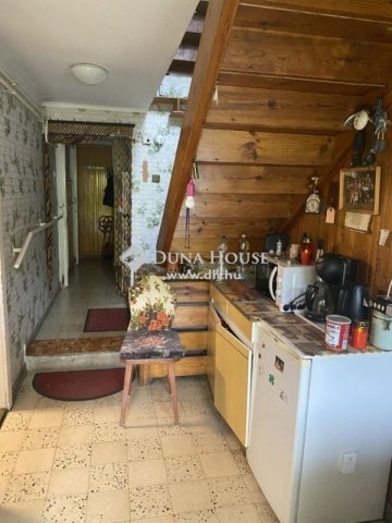 Eladó családi ház, Piliscsabán 149.9 M Ft, 5 szobás