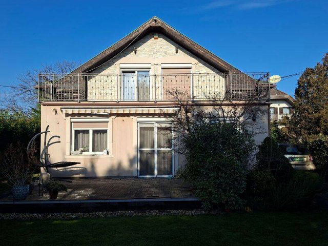 Eladó családi ház, Budapesten, XVI. kerületben 285 M Ft