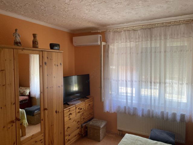 Eladó családi ház, Hódmezővásárhelyen 37.999 M Ft, 2 szobás