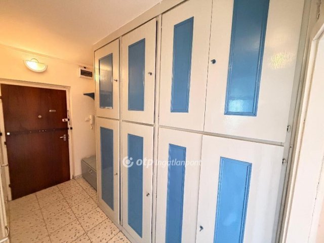 Eladó panellakás, Nyíregyházán 39.9 M Ft, 2 szobás