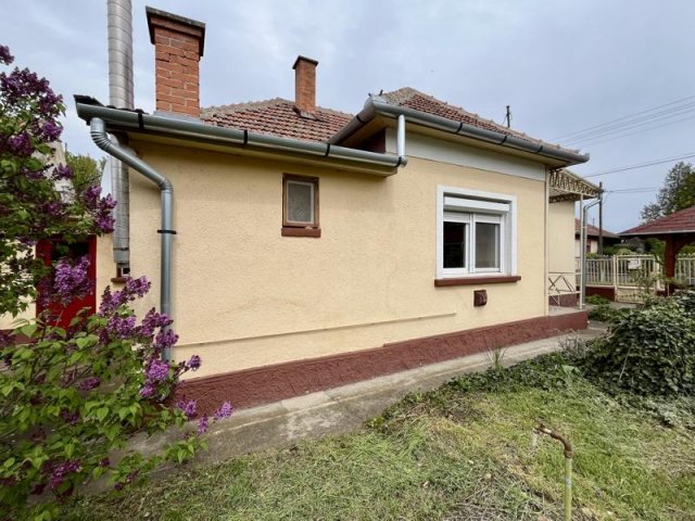 Eladó családi ház, Tápiószelén 29 M Ft, 1+1 szobás