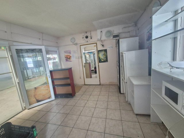 Eladó üzlethelyiség, Tatabányán 6.65 M Ft, 1 szobás