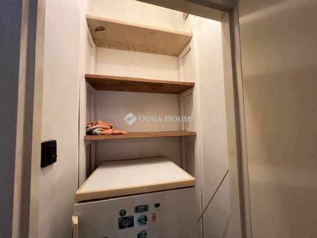 Eladó téglalakás, Nyíregyházán 37.5 M Ft, 2 szobás