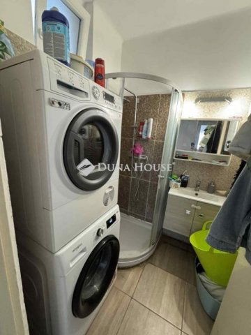 Eladó téglalakás, Kecskeméten 49.9 M Ft, 3 szobás