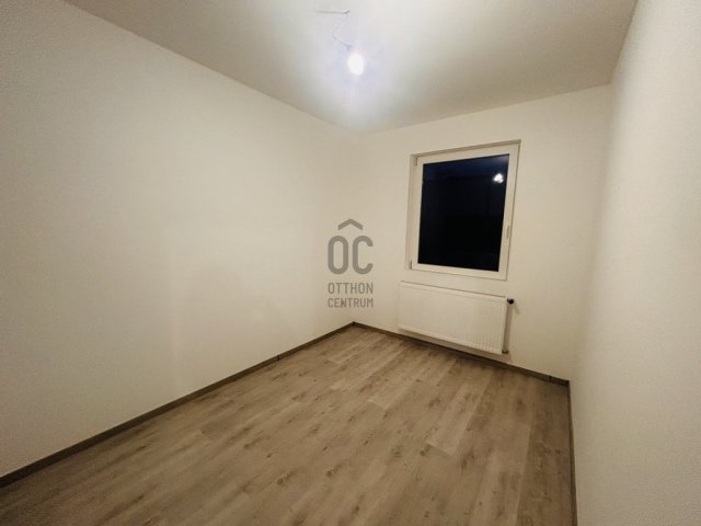 Eladó családi ház, Szigethalmon 99 M Ft, 5 szobás