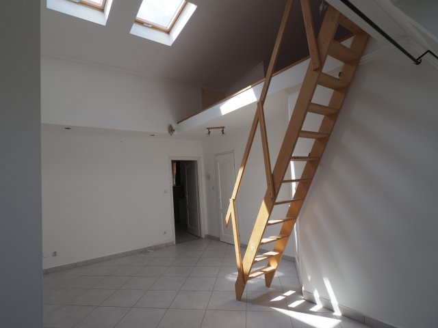 Kiadó téglalakás, albérlet, Egerben 165 E Ft / hó